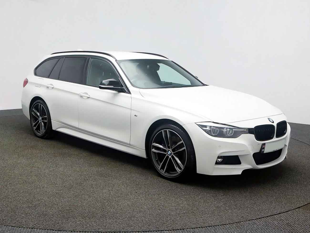 Front view of Carbase BMW 3 series Touring