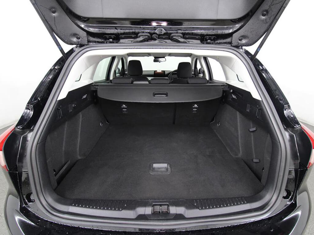 View of boot of Carbase Ford Focus