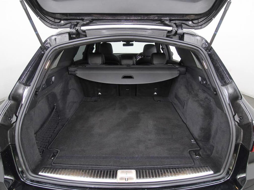 View of boot of Carbase Mercedes E-Class Estate