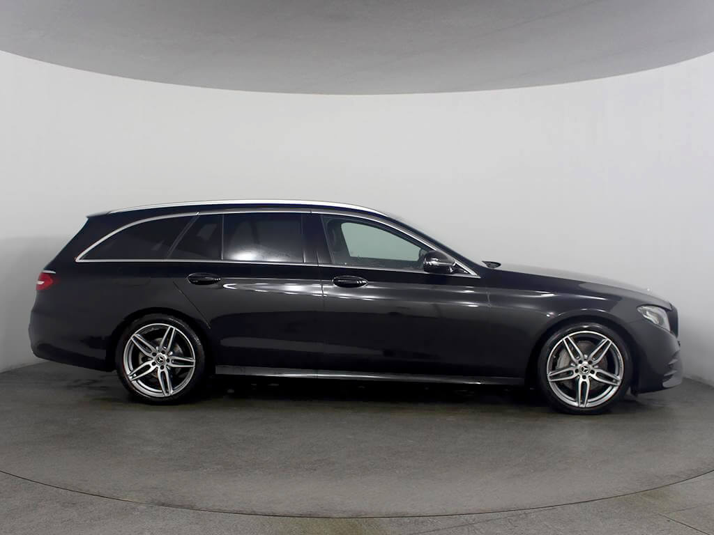 side view of Carbase Mercedes E-Class Estate