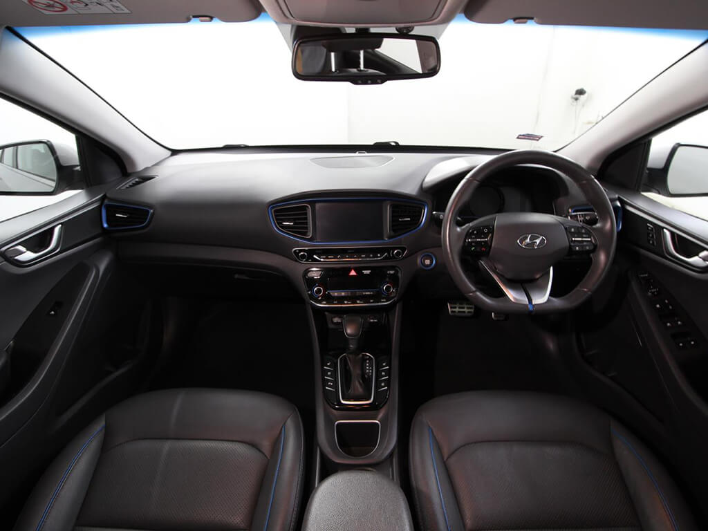 Hyundai Ioniq interior